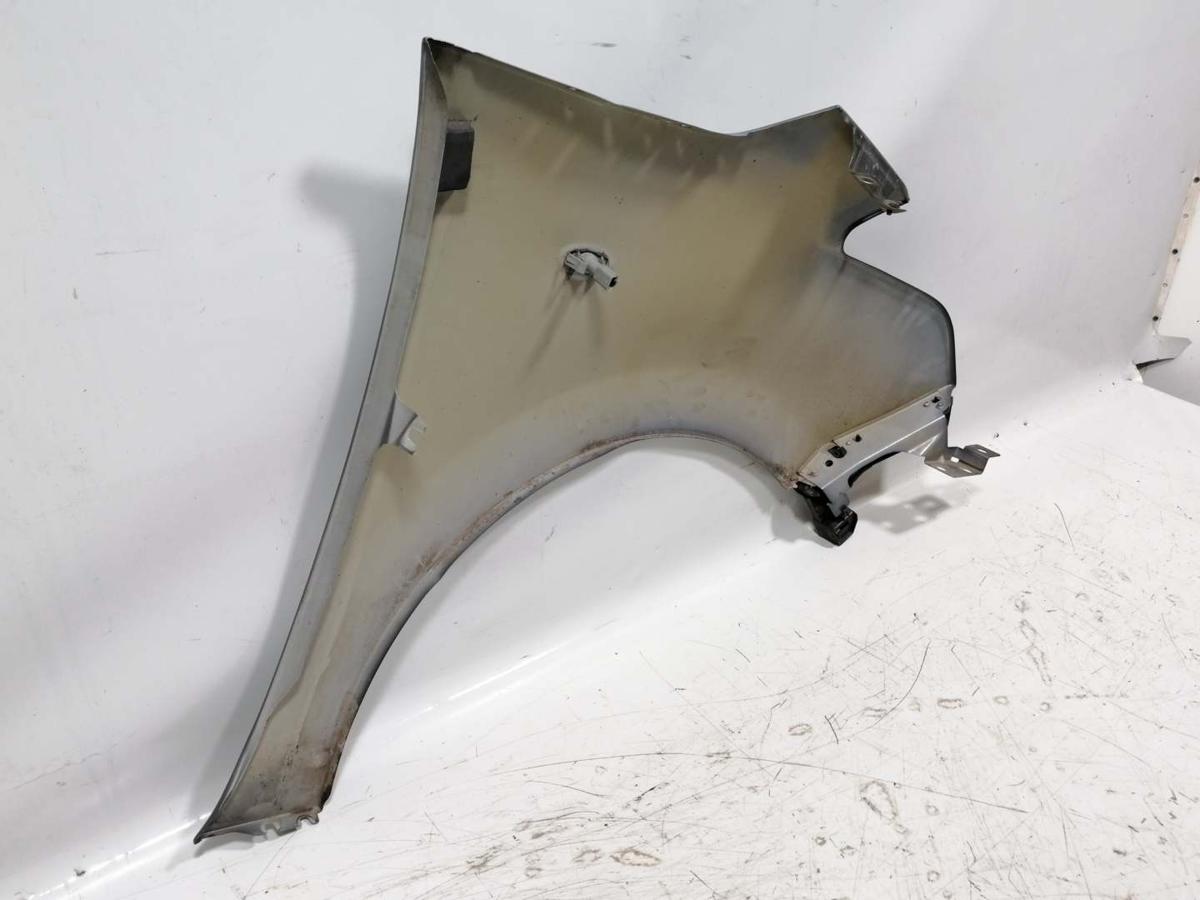 Citroen C3 Picasso original Kotfl&uuml;gel vorn links KTH Thorium Grau Bj.2010